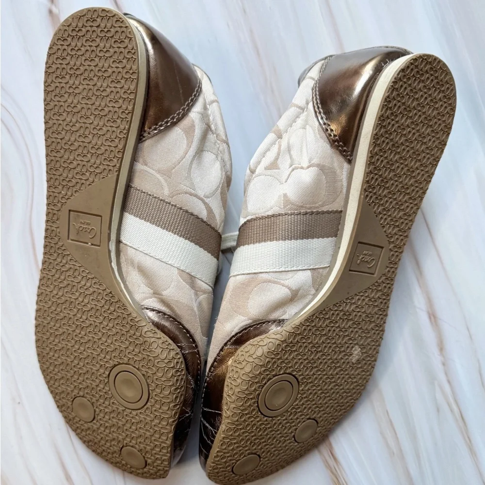 Coach Kinsley Signature Sneakers Metallic Gold Cream Shoes Women’s 7.5 Classic